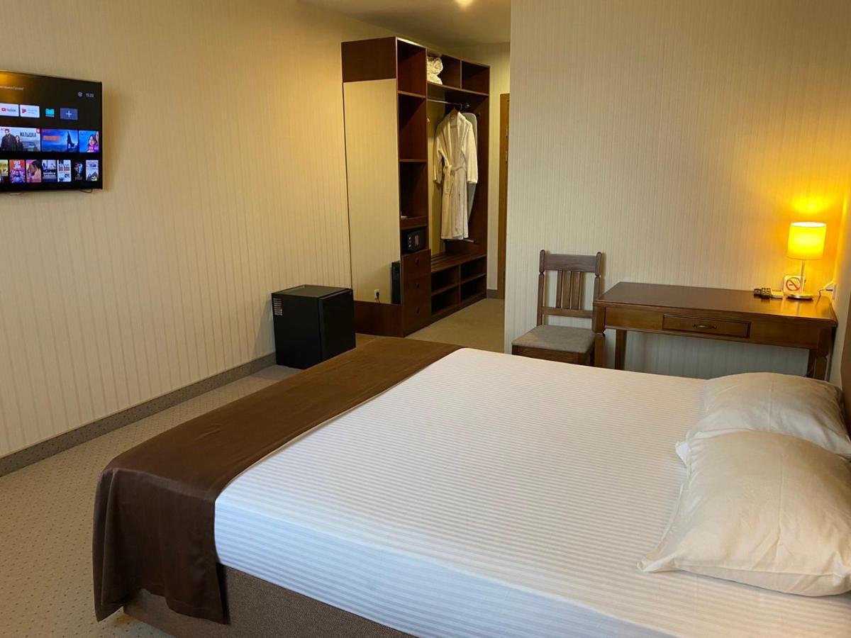 Hotel 7Ya Krasnosilske Extérieur photo